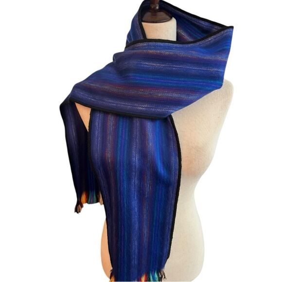 Beautiful alpaca scarf from Ecuador so soft and warm! - Picture 9 of 10